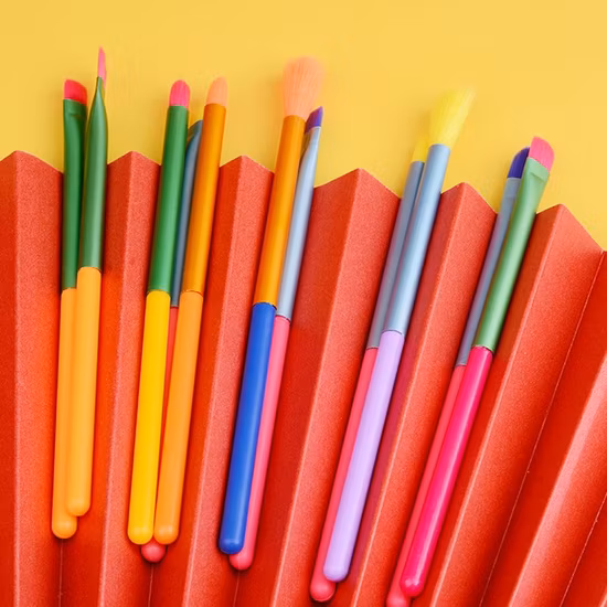 新しいパーソナライズされた合成ビーガン卸売カスタムロゴプライベートラベルプロフェッショナルメイクブラシセット